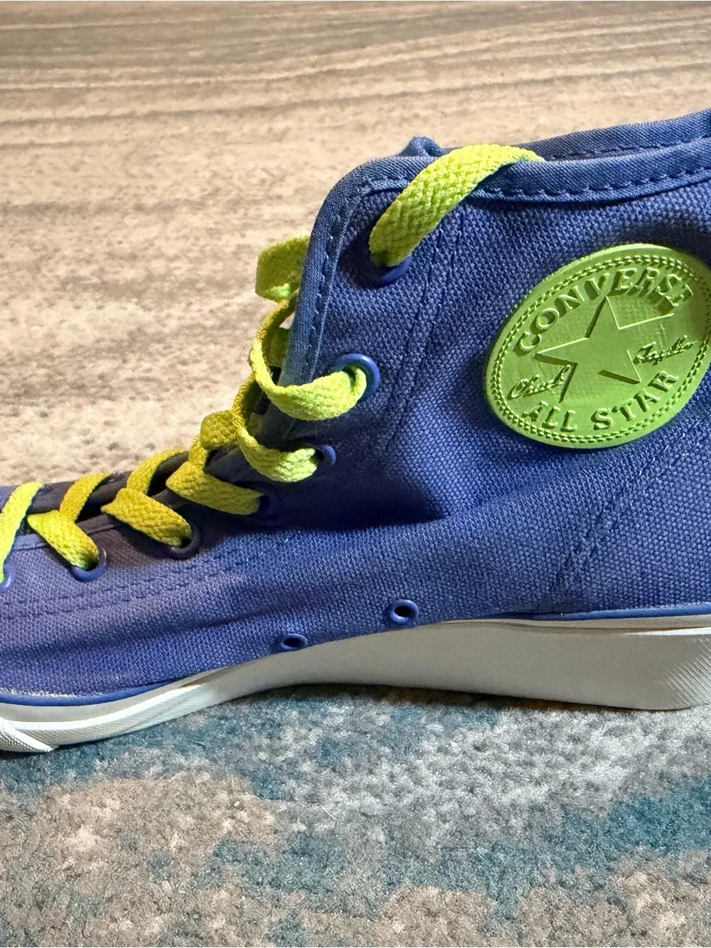 Women's Size 9 Converse High-Top Wedge Sneakers